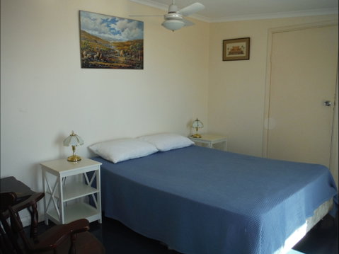 Reef Point - Accommodation Burleigh 2