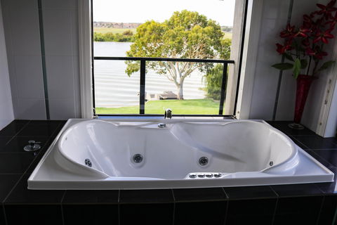 River Devine  White Sands Murray Bridge - Accommodation Burleigh 1