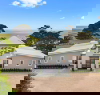 Table House Farm - Accommodation Burleigh