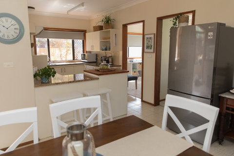 Taranaki Beach Unit - Accommodation Burleigh 0