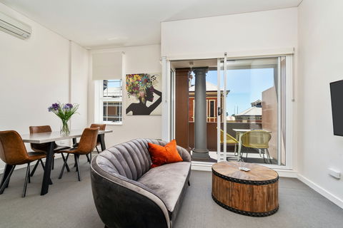 Terminus Apartment Hotel - Accommodation Burleigh 0