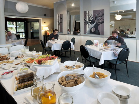 The Waterfront Wynyard - Accommodation Burleigh 2