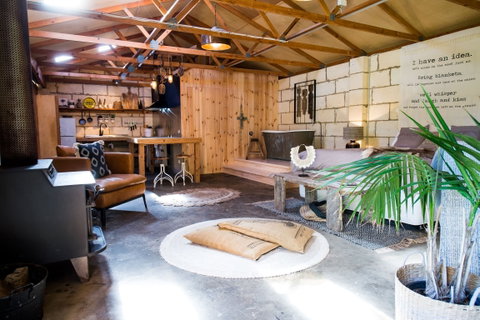 Trader Jack's - Accommodation Burleigh 2