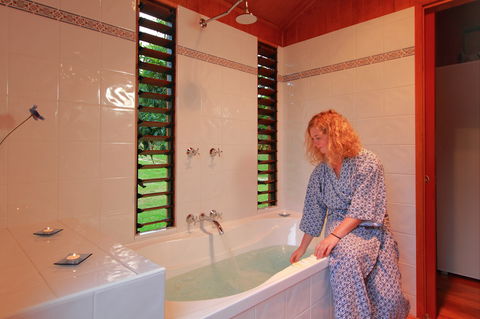 Worendo Cottages - Accommodation Burleigh 1