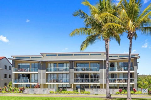 Beaches On Lammermoor Apartments - Accommodation Burleigh 0