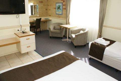 Best Western Ambassador Motor Lodge - Accommodation Burleigh 2