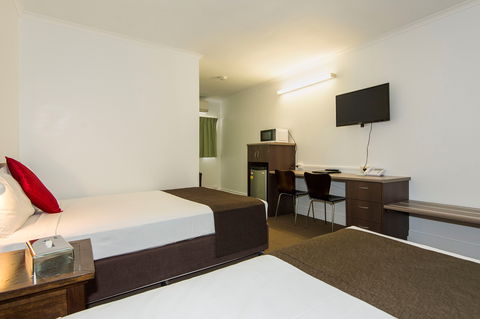 Coral Sands Motel - Accommodation Burleigh 0