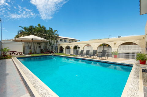 Coral Sands Motel - Accommodation Burleigh 2