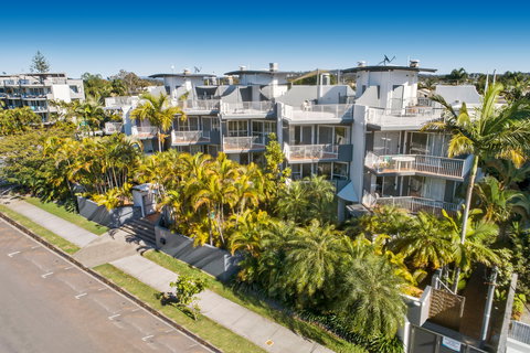 Dockside Holiday Apartments - Accommodation Burleigh 1