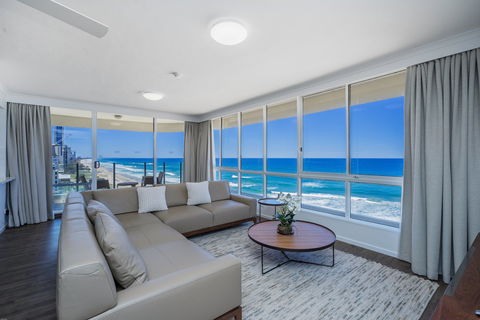 Dorchester On The Beach - Accommodation Burleigh 1