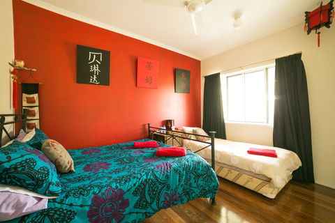 Downunder Farmstays (Brisbane, Gold Coast And Cairns) - Accommodation Burleigh 2