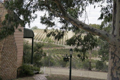 Glen Ayr Cottages - Accommodation Burleigh 0