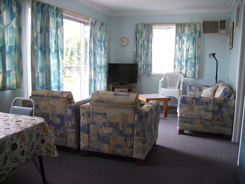 Lisianna Holiday Apartments - Accommodation Burleigh 1