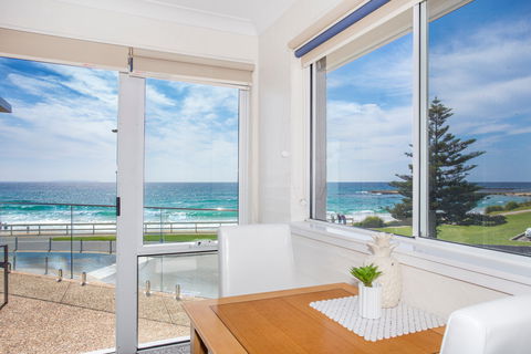 Mariners 6 - Accommodation Burleigh 1