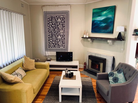 Outback Shack - Accommodation Burleigh 0