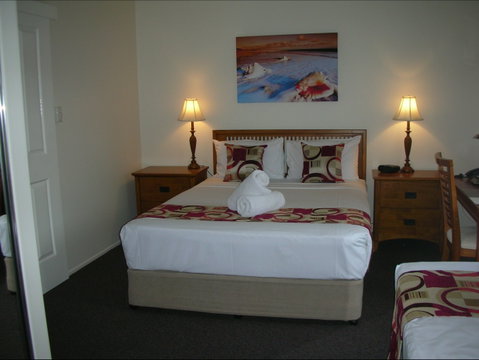 Palm View Holiday Apartments - Accommodation Burleigh 1