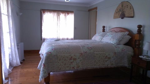 Ryder Homestead - Accommodation Burleigh 2