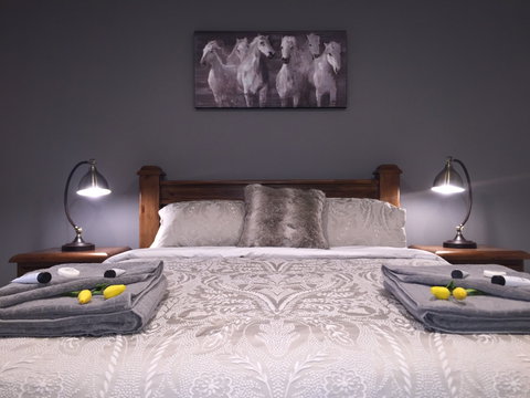 Swagman Homestead At Stockman's Ridge Wines - Accommodation Burleigh 0