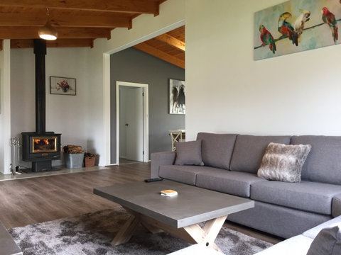 Swagman Homestead At Stockman's Ridge Wines - Accommodation Burleigh 1