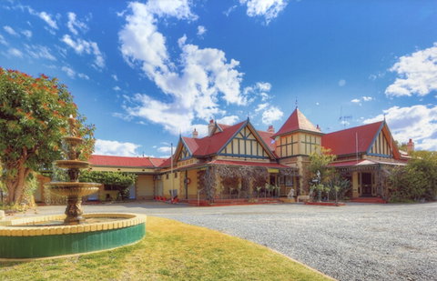 The Lodge Outback Motel - Accommodation Burleigh 0