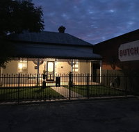 The Old Butcher's House - Accommodation Burleigh