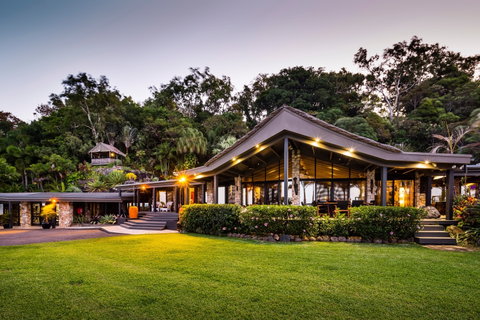 Trinity Beach Palace - Accommodation Burleigh 1