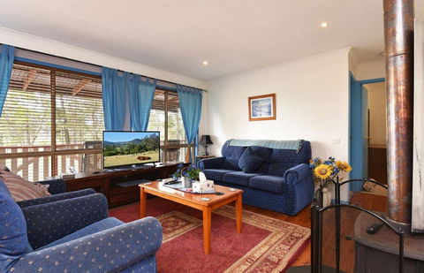 Wallaby Cottage - Accommodation Burleigh 1