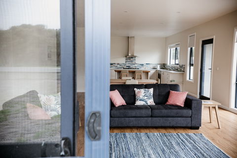 Whitemark Foreshore Apartments - Accommodation Burleigh 1