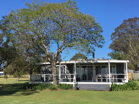 Wilderness Grove Estate - The Cottage - Accommodation Burleigh 1