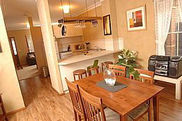 Camden Self Contained Accommodation - Accommodation Burleigh 1