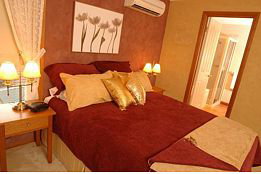 Camden Self Contained Accommodation - Accommodation Burleigh 2