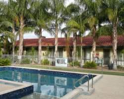 Acacia Holiday Apartments And Cabins - Accommodation Burleigh 0