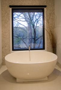 Saltus Luxury Retreat - Accommodation Burleigh 2