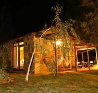 Wombat Hills Cottages - Accommodation Burleigh