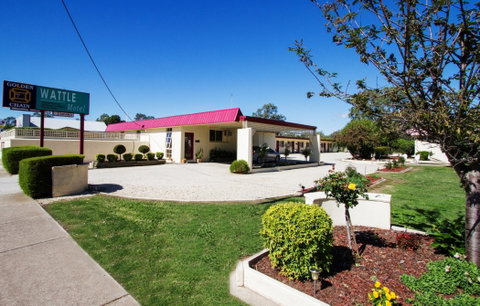 Wattle Motel - Accommodation Burleigh 2