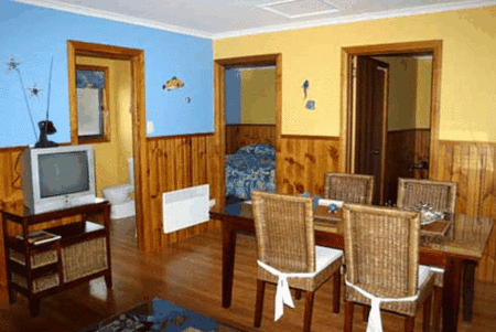 Bicheno's Gallery and Apartments - Accommodation Burleigh