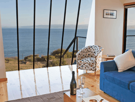 Hazards Hideaway - Accommodation Burleigh 1