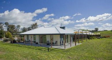 Country Guesthouse Schonegg - Accommodation Burleigh 0
