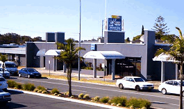 Bellevue Hotel - Accommodation Burleigh 2
