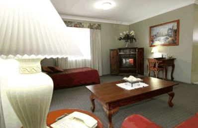 Ashby House Motor Inn - Accommodation Burleigh 3