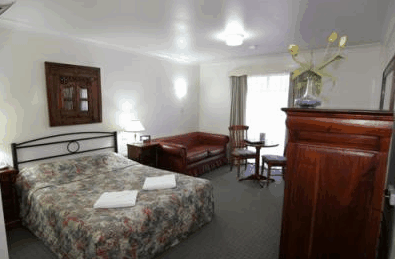 Ashby House Motor Inn - Accommodation Burleigh 4