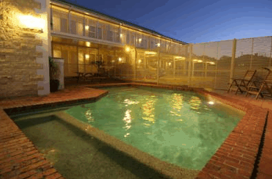 Ashby House Motor Inn - Accommodation Burleigh 5