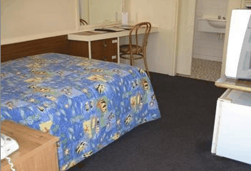 Country Motor Inn Singleton - Accommodation Burleigh 1