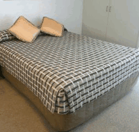 Summer East Serviced Apartments - Accommodation Burleigh