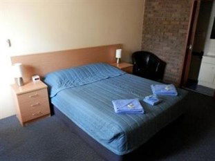 Benjamin Singleton Motel - Accommodation Burleigh 1