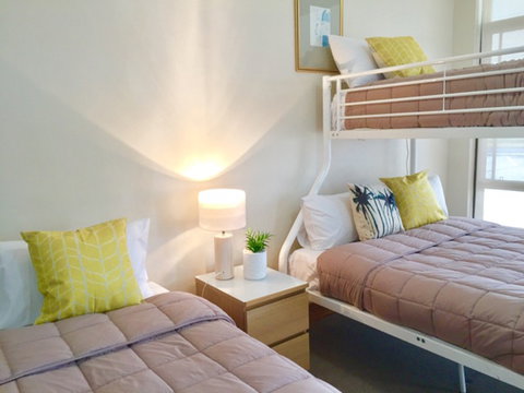 COAST Motel And Apartments - Accommodation Burleigh 1