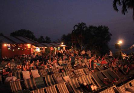 Deckchair Cinema - Accommodation Burleigh 4