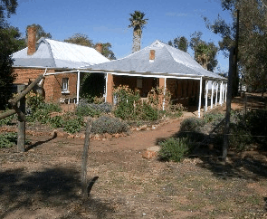 Avondale Discovery Farm - Accommodation Burleigh 0