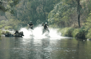 Kinloch Wines - Accommodation Burleigh 2