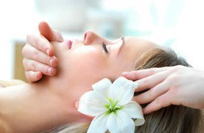 Glow Retreat - Accommodation Burleigh 3